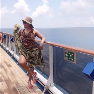 Meet your Posher, Phebe